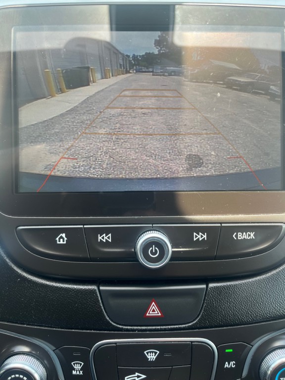 2018 Chevrolet Malibu Image 11