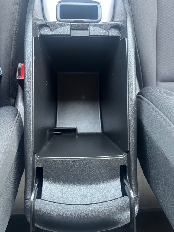 2018 Chevrolet Malibu Image 13