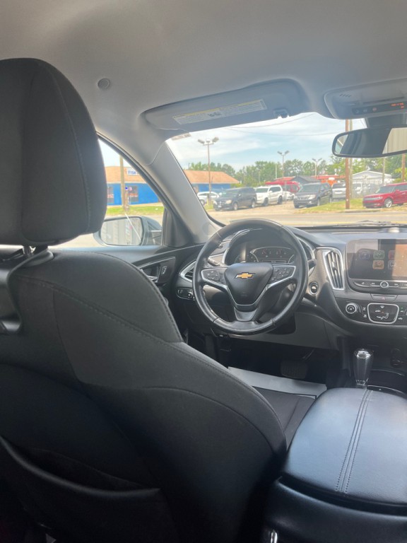 2018 Chevrolet Malibu Image 18
