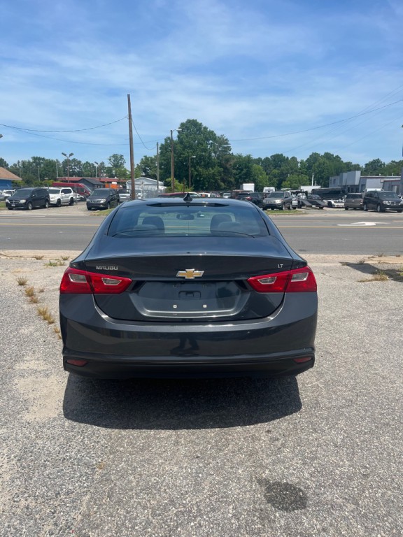 2018 Chevrolet Malibu Image 21