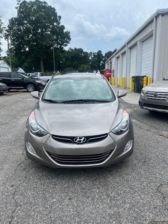 2013 Hyundai Elantra Image 2