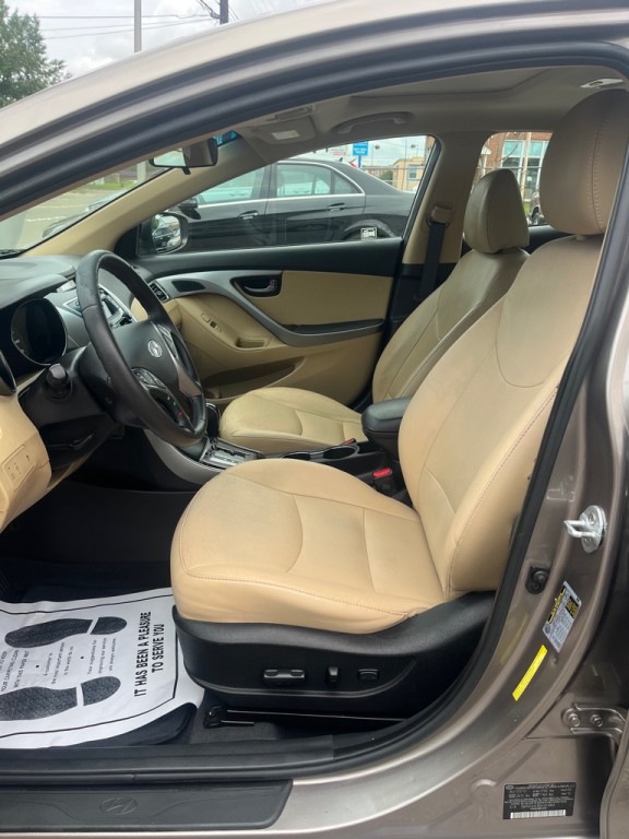 2013 Hyundai Elantra Image 8