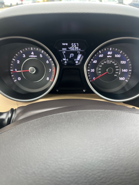 2013 Hyundai Elantra Image 9