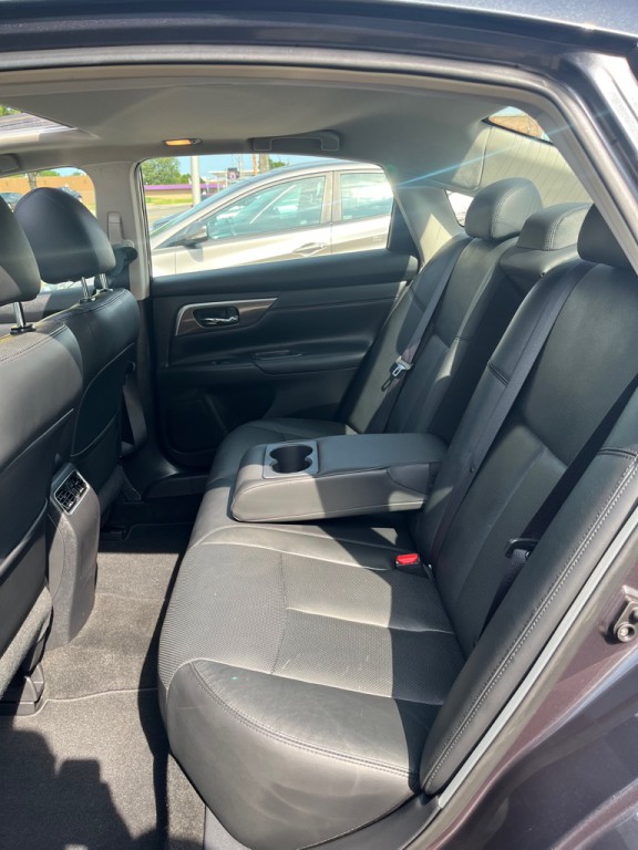 2013 Nissan Altima Image 16