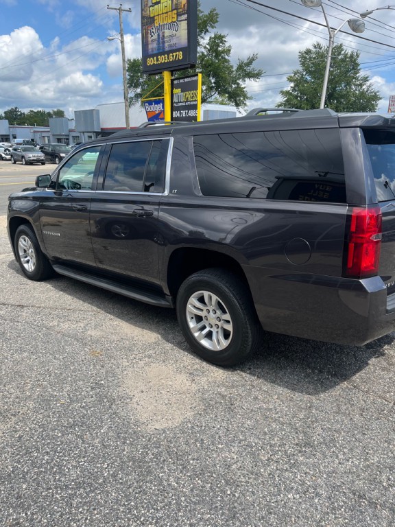 2016 Chevrolet Suburban Image 4