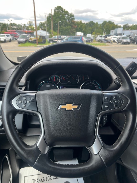 2016 Chevrolet Suburban Image 7