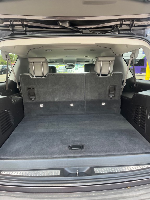 2016 Chevrolet Suburban Image 20