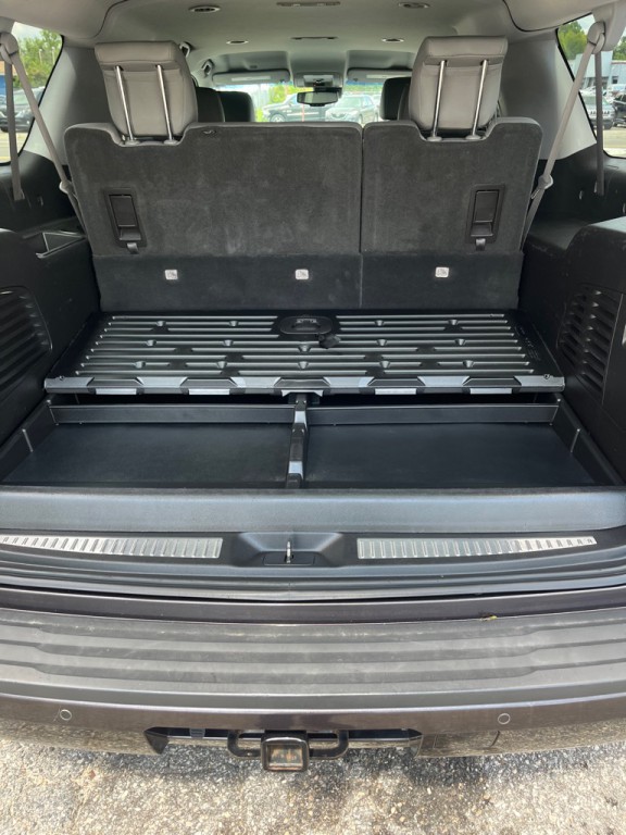 2016 Chevrolet Suburban Image 21