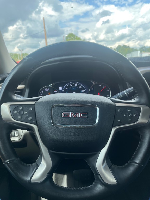 2017 GMC Acadia Image 10