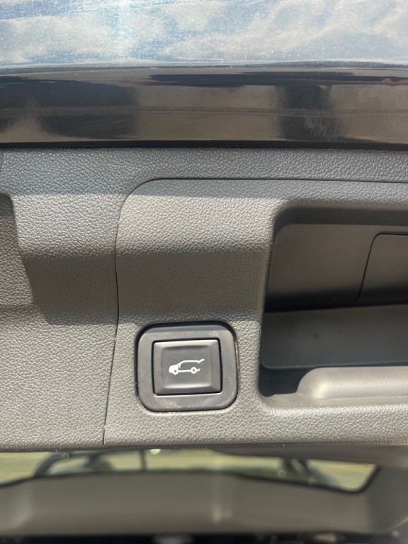 2017 GMC Acadia Image 27
