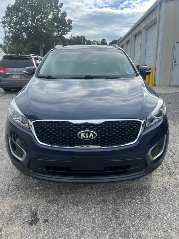 2016 Kia Sorento Image 2