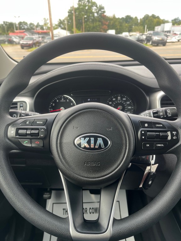 2016 Kia Sorento Image 9
