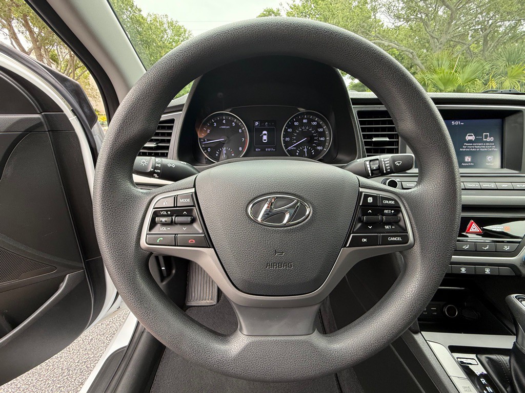 2018 Hyundai Elantra Image 10