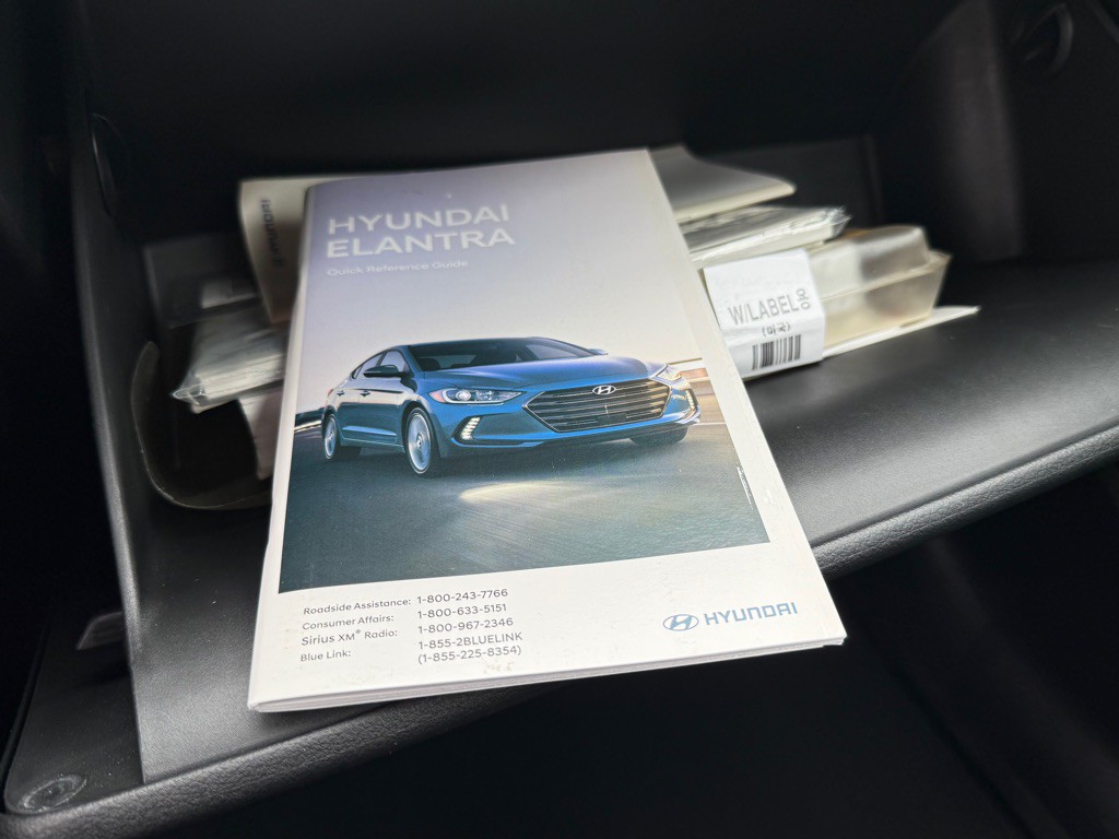 2018 Hyundai Elantra Image 23
