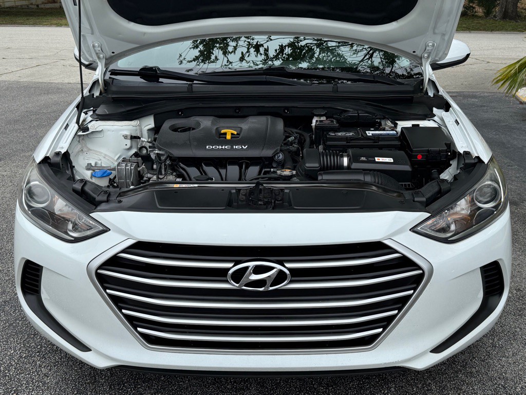 2018 Hyundai Elantra Image 26