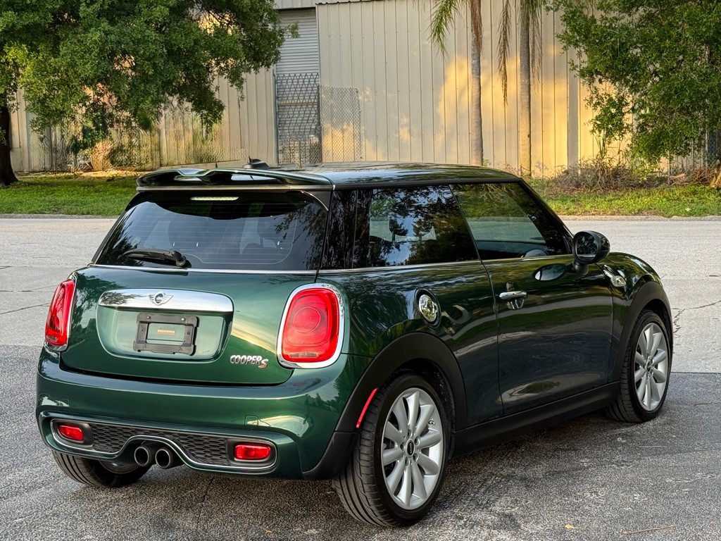 2015 MINI Cooper Image 3