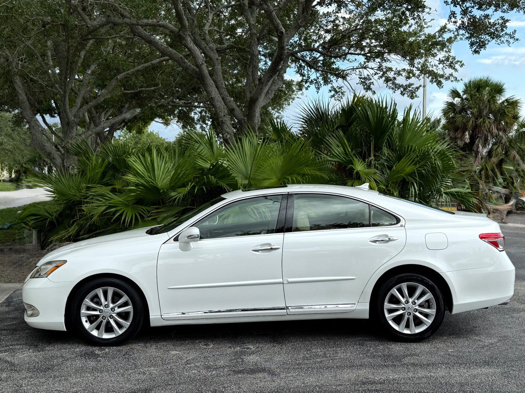2012 Lexus ES 350 Image 4