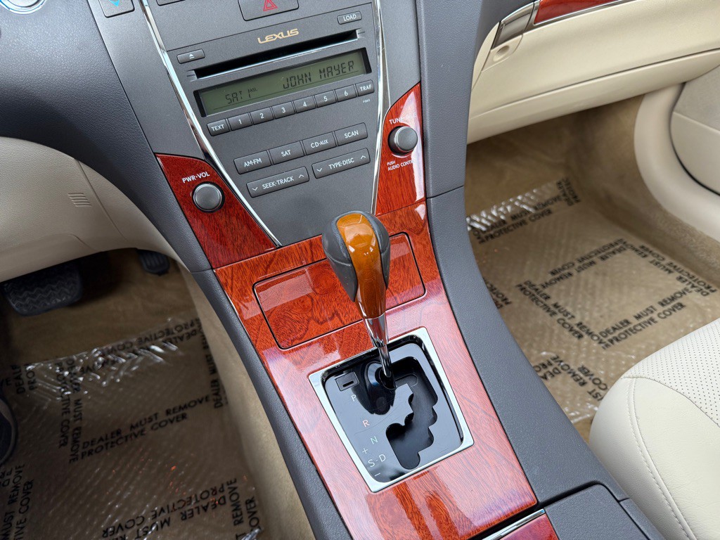 2012 Lexus ES 350 Image 8