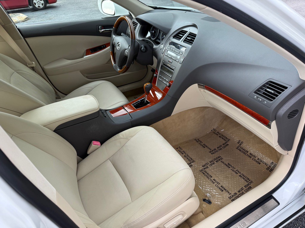 2012 Lexus ES 350 Image 21