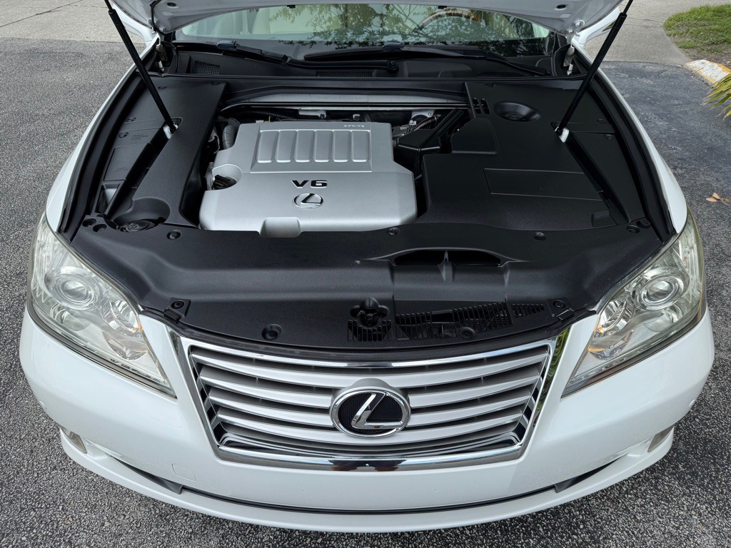 2012 Lexus ES 350 Image 24