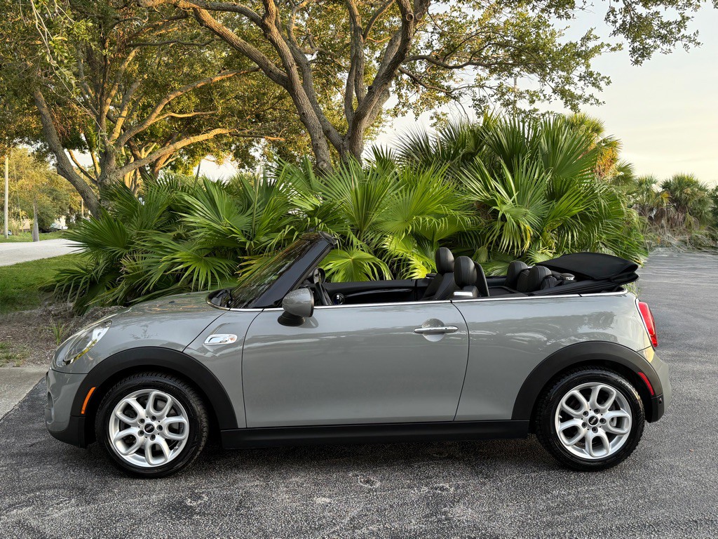 2016 MINI Cooper Image 7
