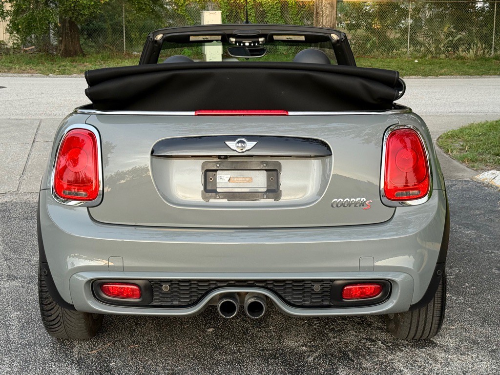 2016 MINI Cooper Image 20