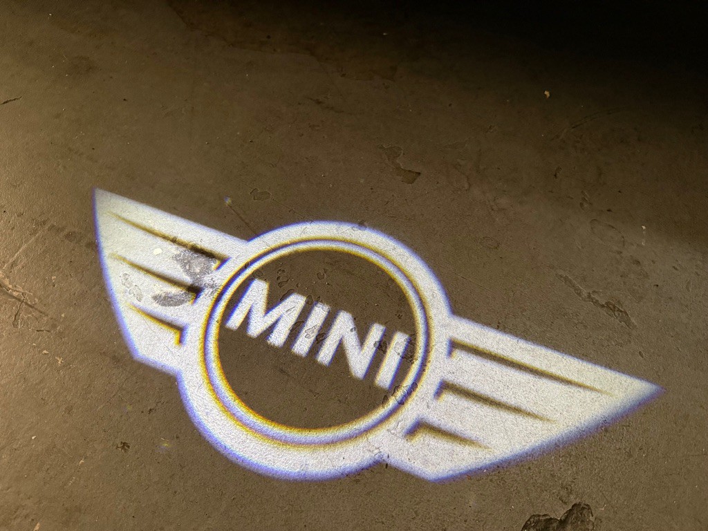 2016 MINI Cooper Image 38