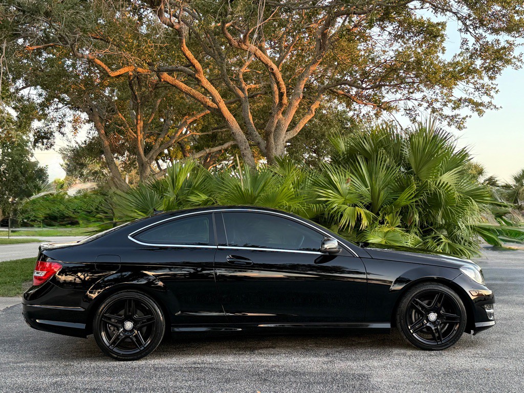 2013 Mercedes-Benz C-Class Image 18