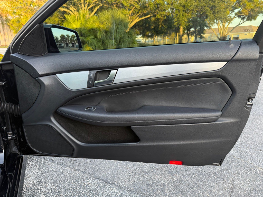 2013 Mercedes-Benz C-Class Image 19
