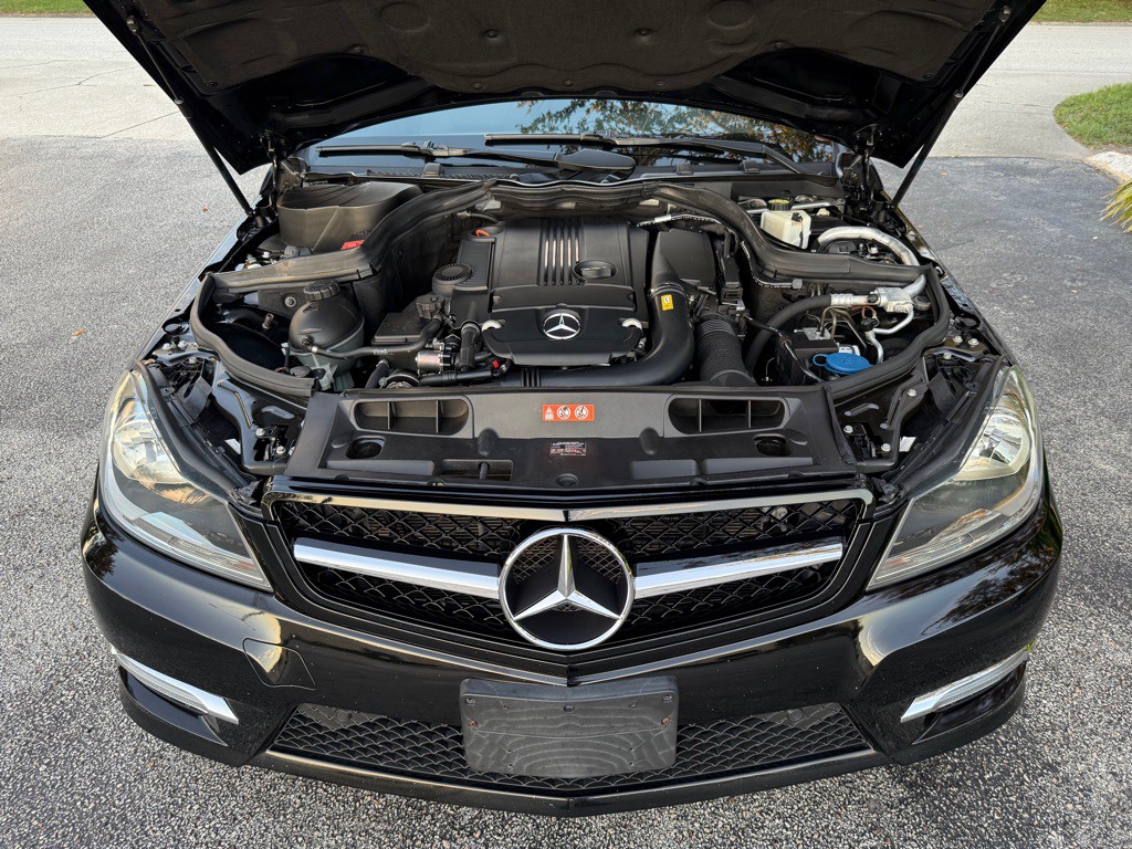 2013 Mercedes-Benz C-Class Image 28
