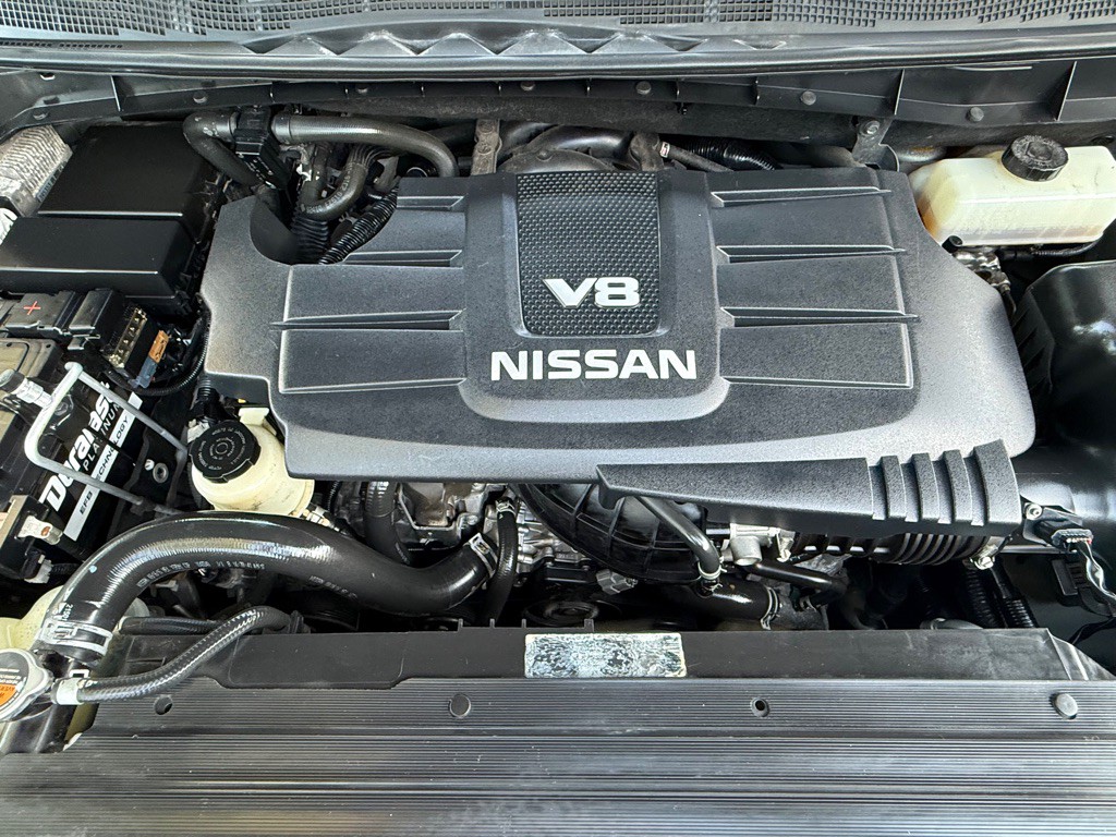 2017 Nissan Titan Image 28