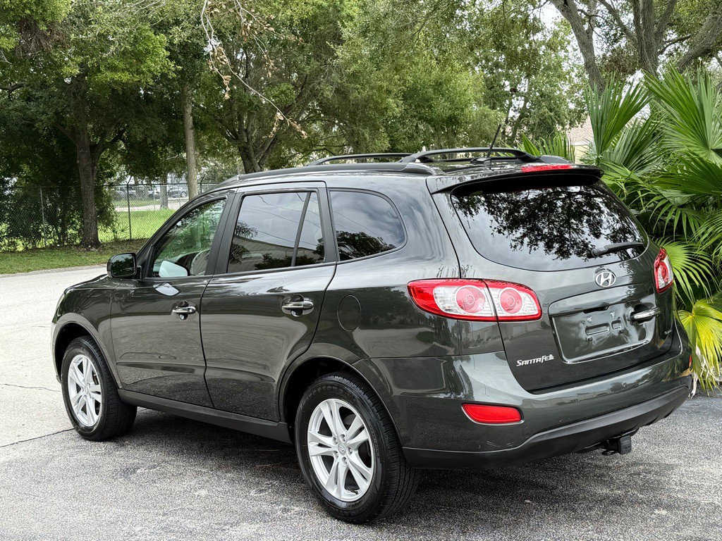 2012 Hyundai Santa Fe Image 10