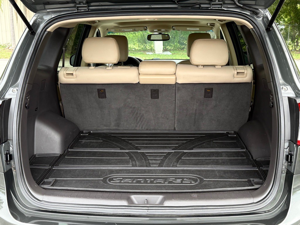 2012 Hyundai Santa Fe Image 16