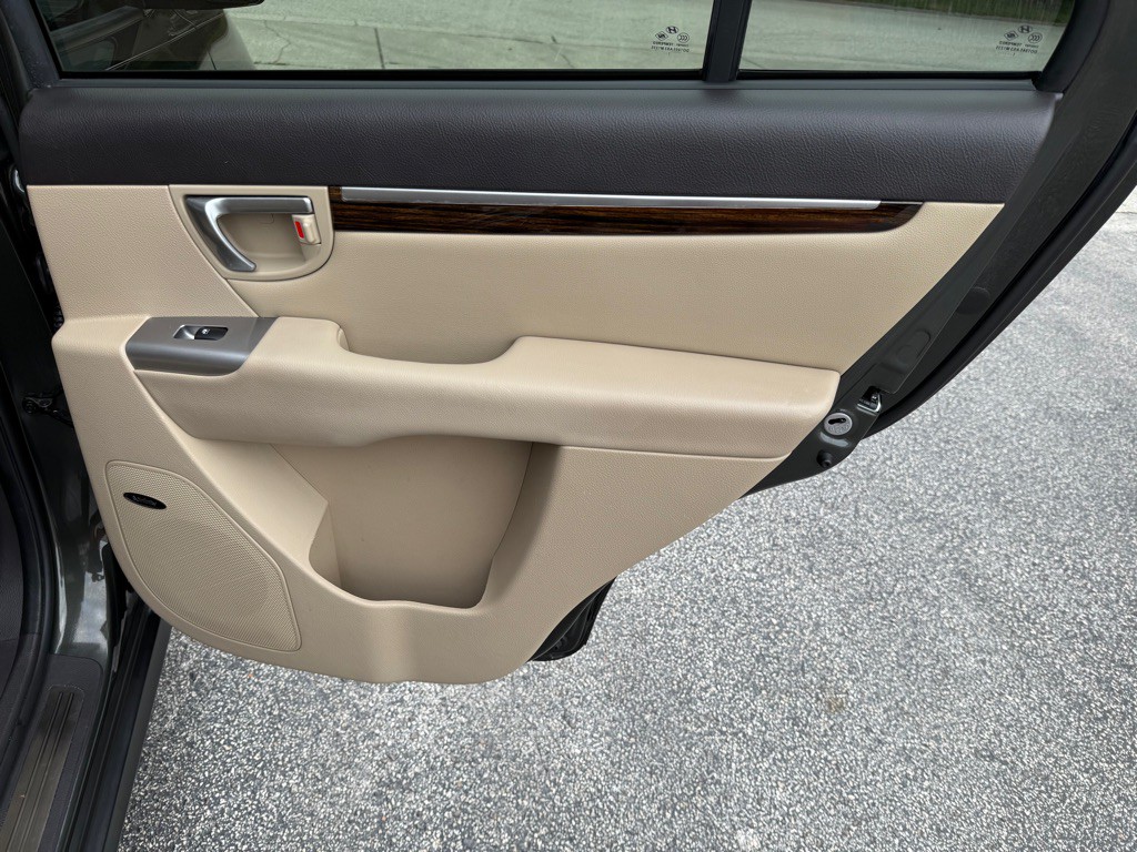 2012 Hyundai Santa Fe Image 18
