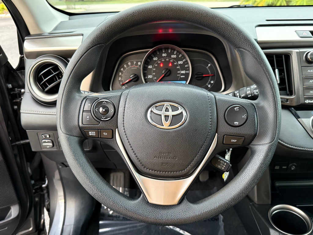 2015 Toyota Rav4 Image 8