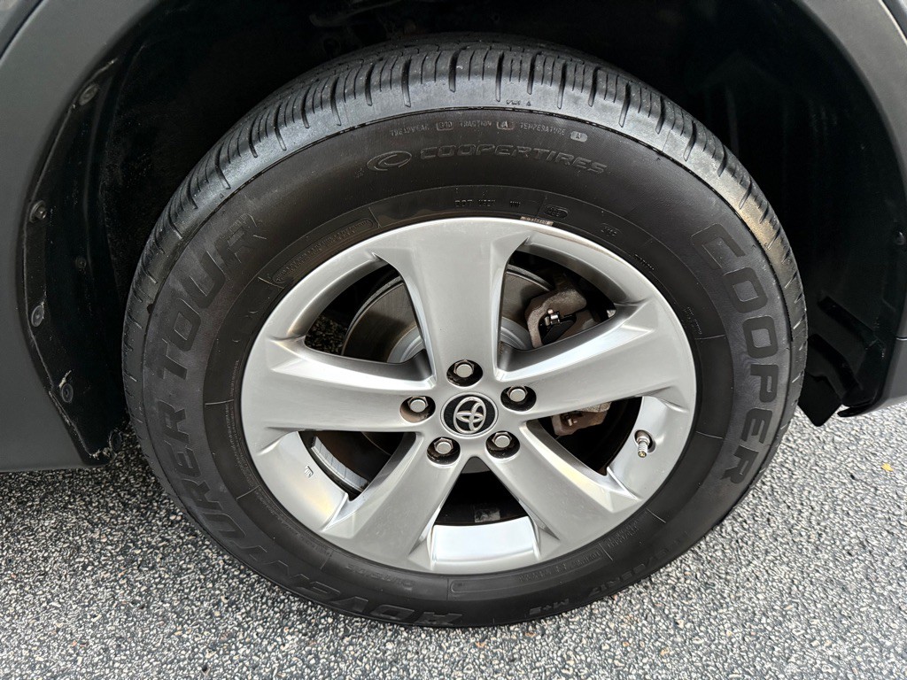 2015 Toyota Rav4 Image 24