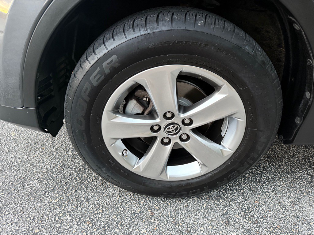2015 Toyota Rav4 Image 25
