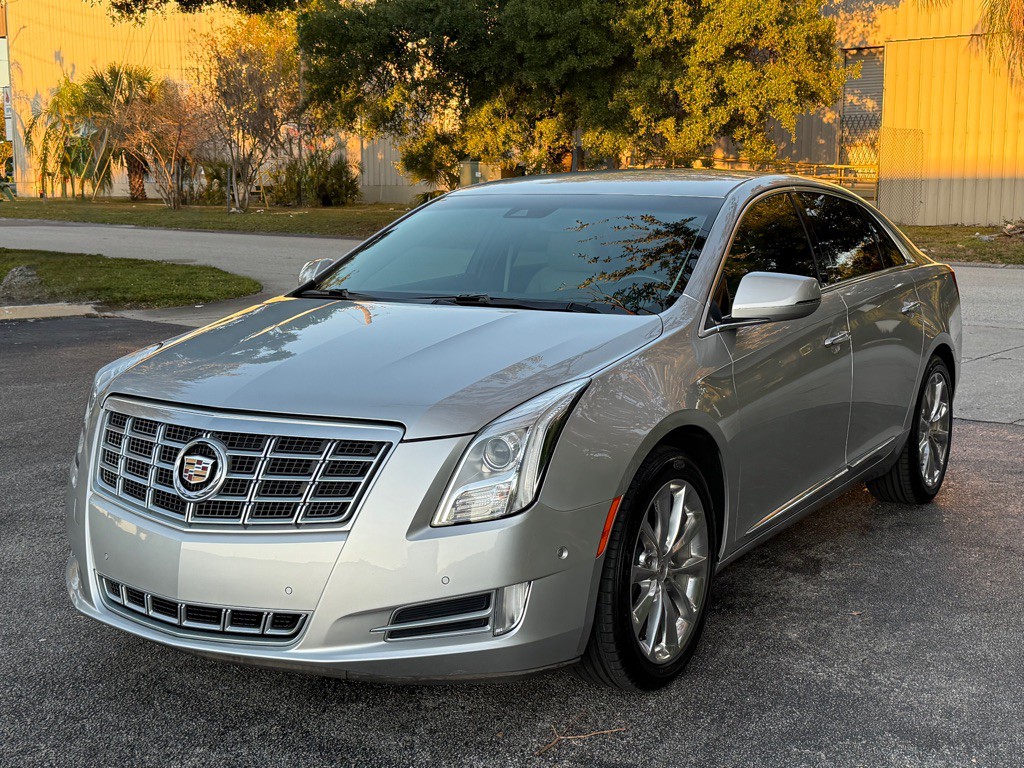 2014 Cadillac XTS Image 1