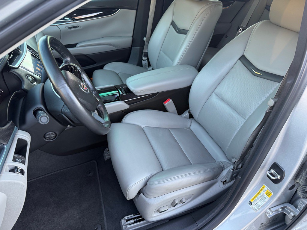 2014 Cadillac XTS Image 2