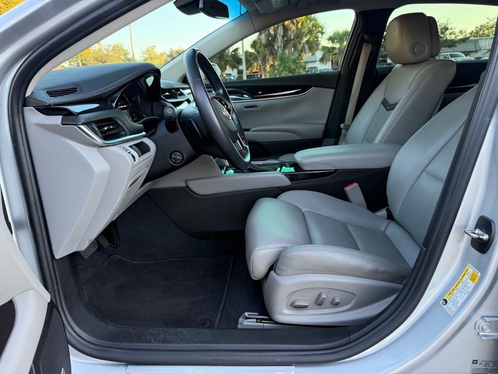 2014 Cadillac XTS Image 6