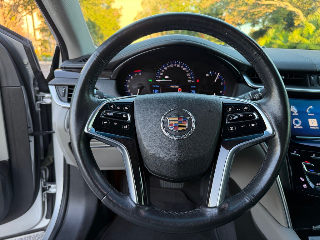 2014 Cadillac XTS Image 8