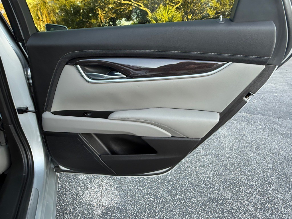 2014 Cadillac XTS Image 17