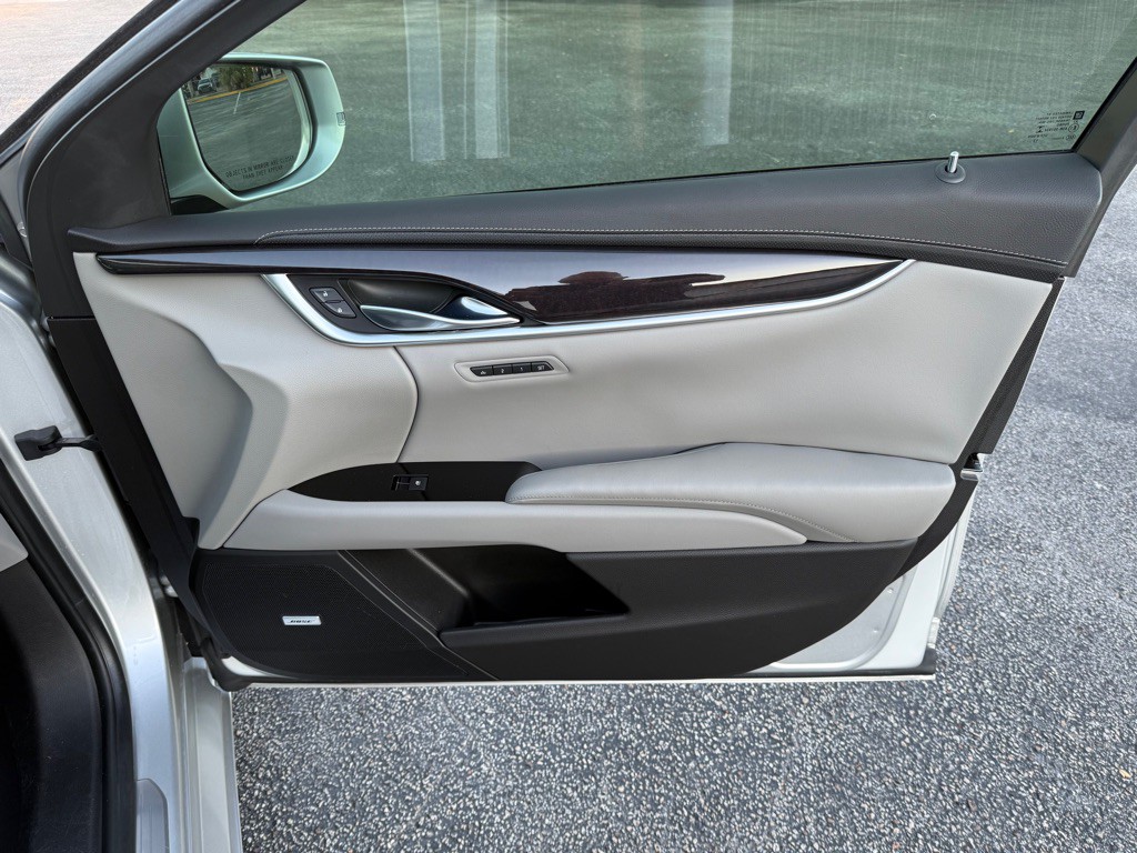 2014 Cadillac XTS Image 20