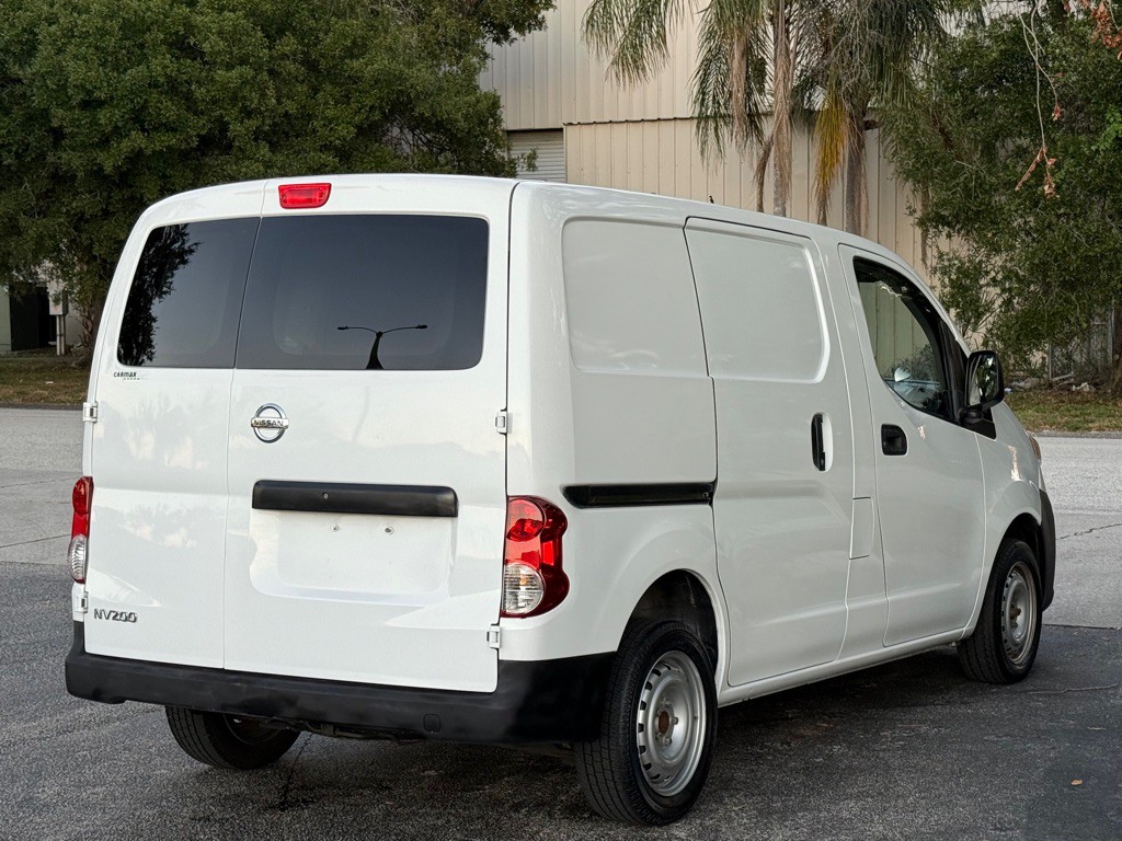 2016 Nissan NV200 Image 3