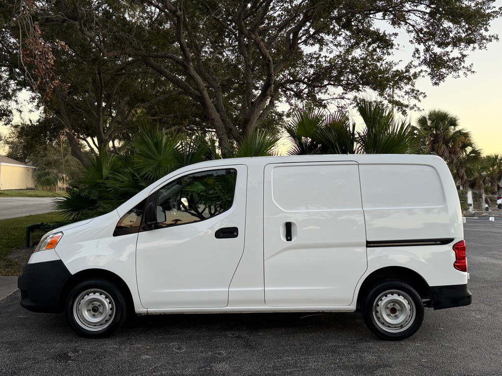 2016 Nissan NV200 Image 5