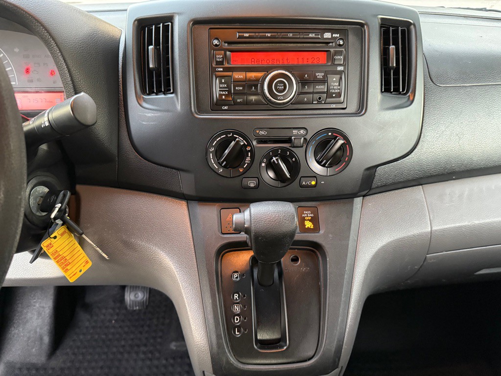2016 Nissan NV200 Image 9