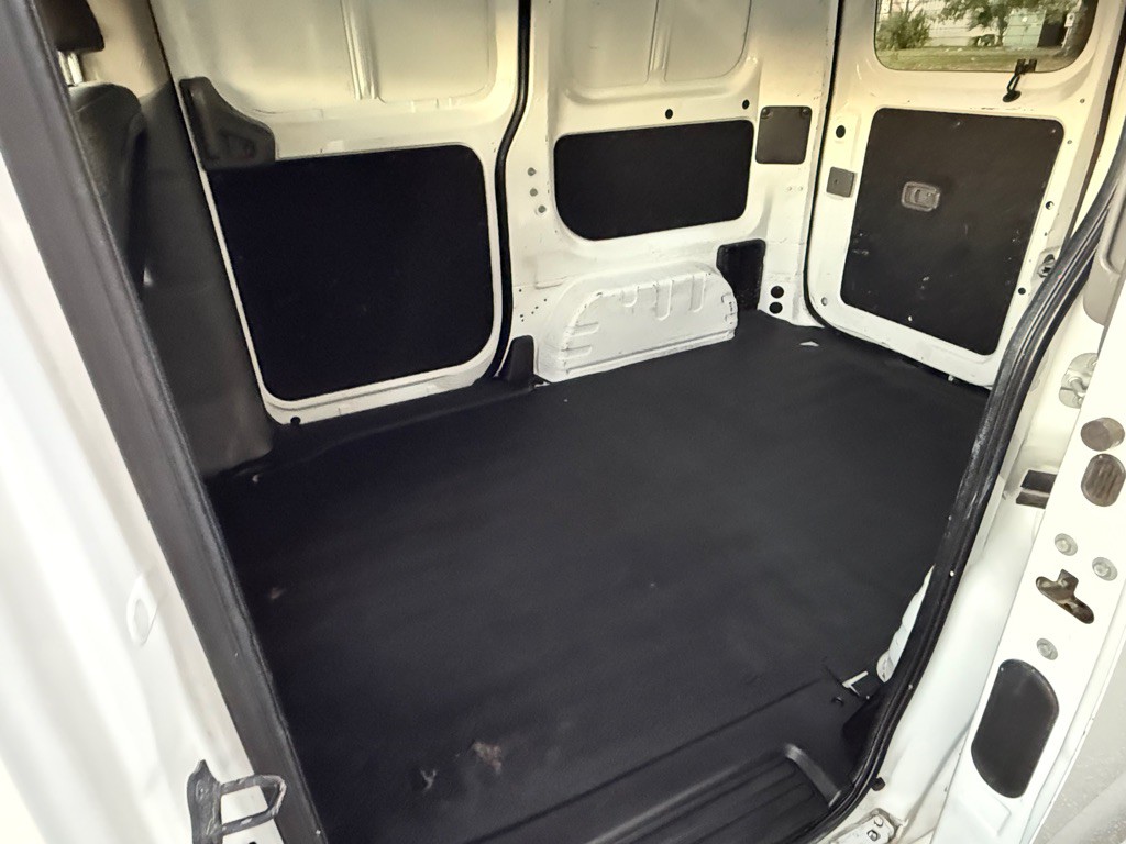 2016 Nissan NV200 Image 11