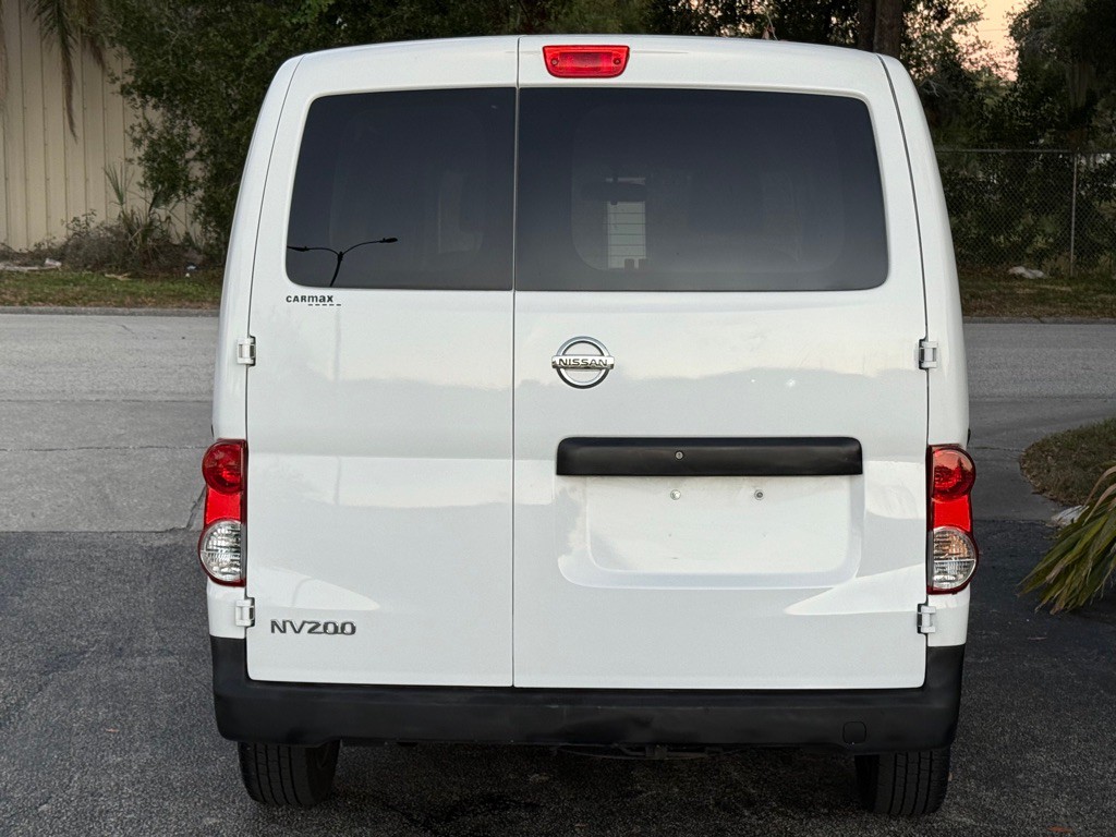 2016 Nissan NV200 Image 12