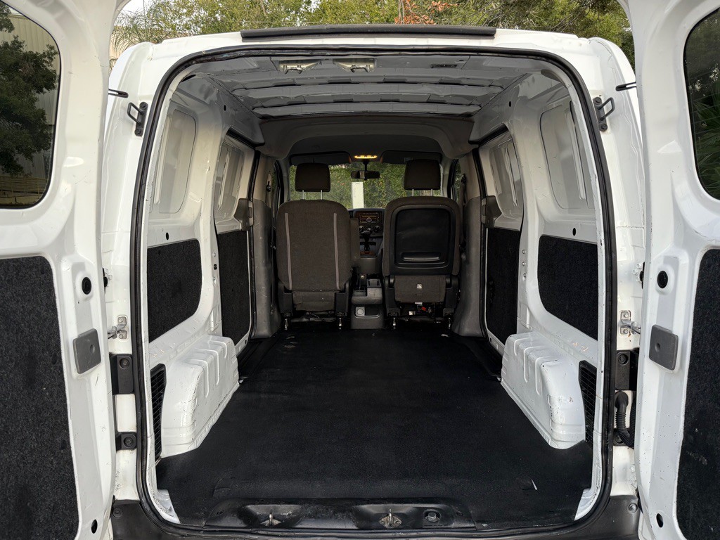 2016 Nissan NV200 Image 13