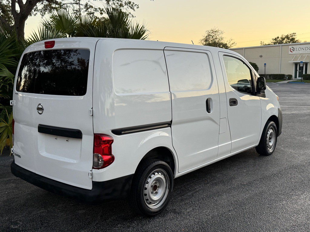 2016 Nissan NV200 Image 14
